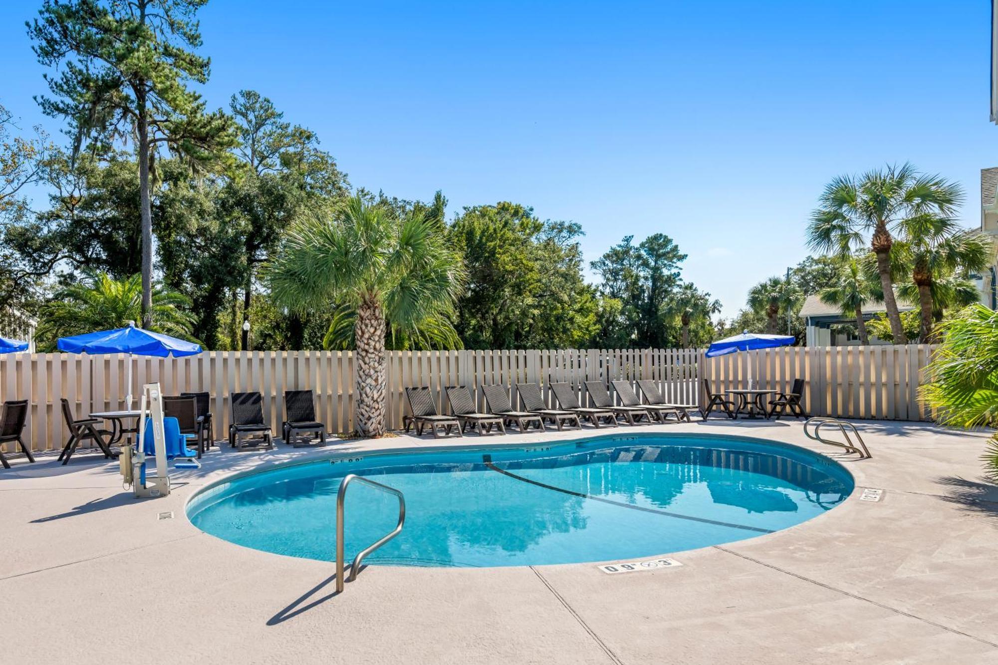 Holiday Inn Express Saint Simons Island By Ihg St. Simons Island Exteriör bild